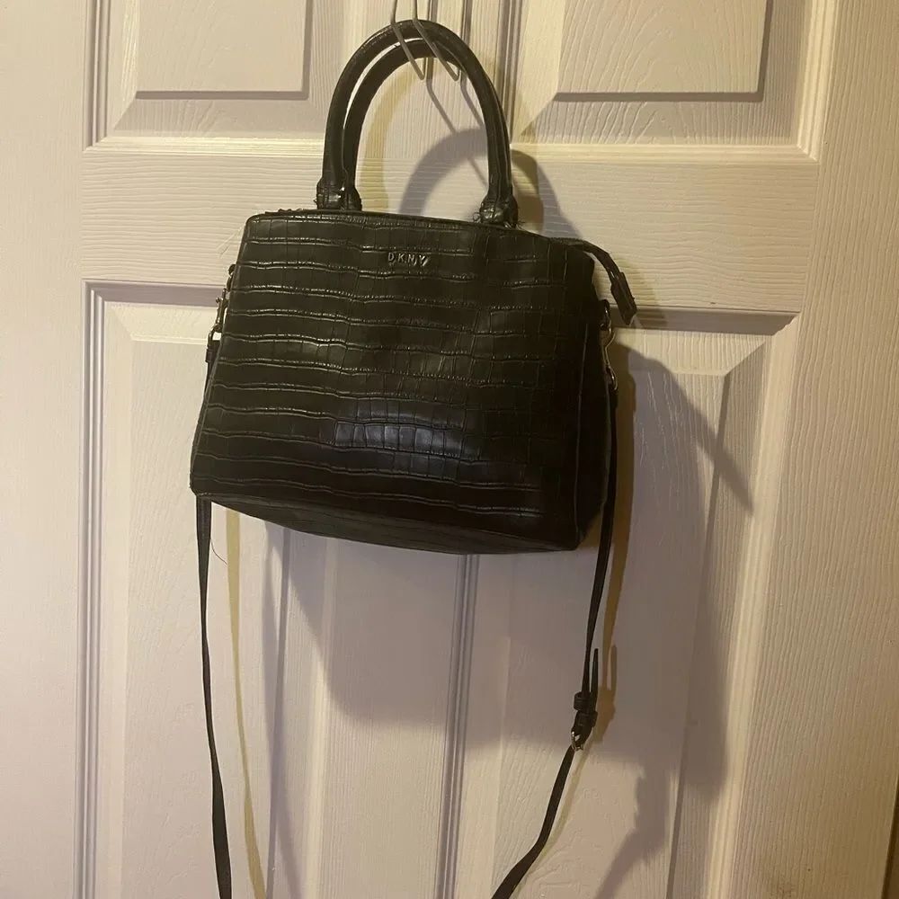 DKNY synthetic Black Croc-Patterned Satchel/ crossbody bag gold tone hardwares